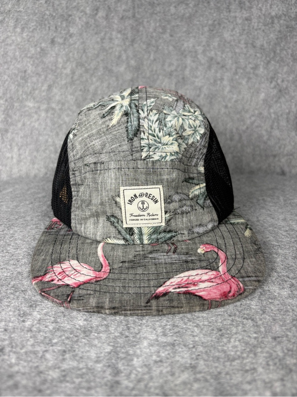 Iron & Resin Gray Flamingo Palm Mesh Cap